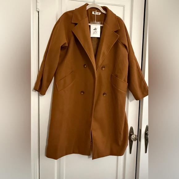 Jackets & Blazers - Double-Breasted Women's Wool-Blend Coat - Camel